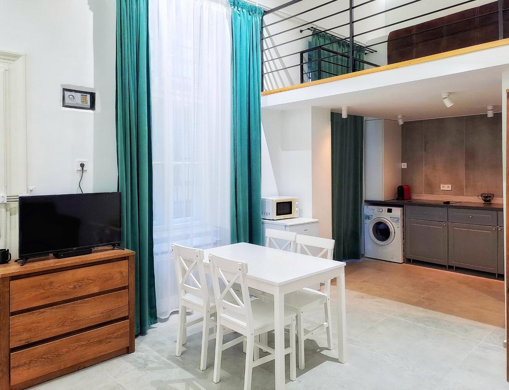 Masszi Apartman Budapest Exterior photo